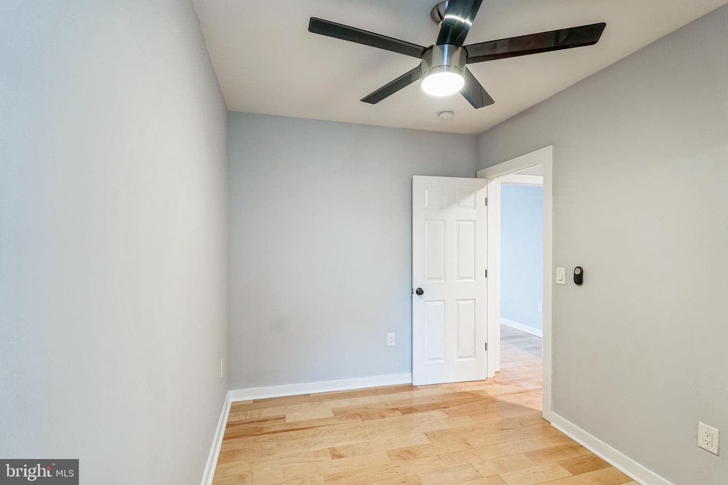 2317 Moore Street photo 21