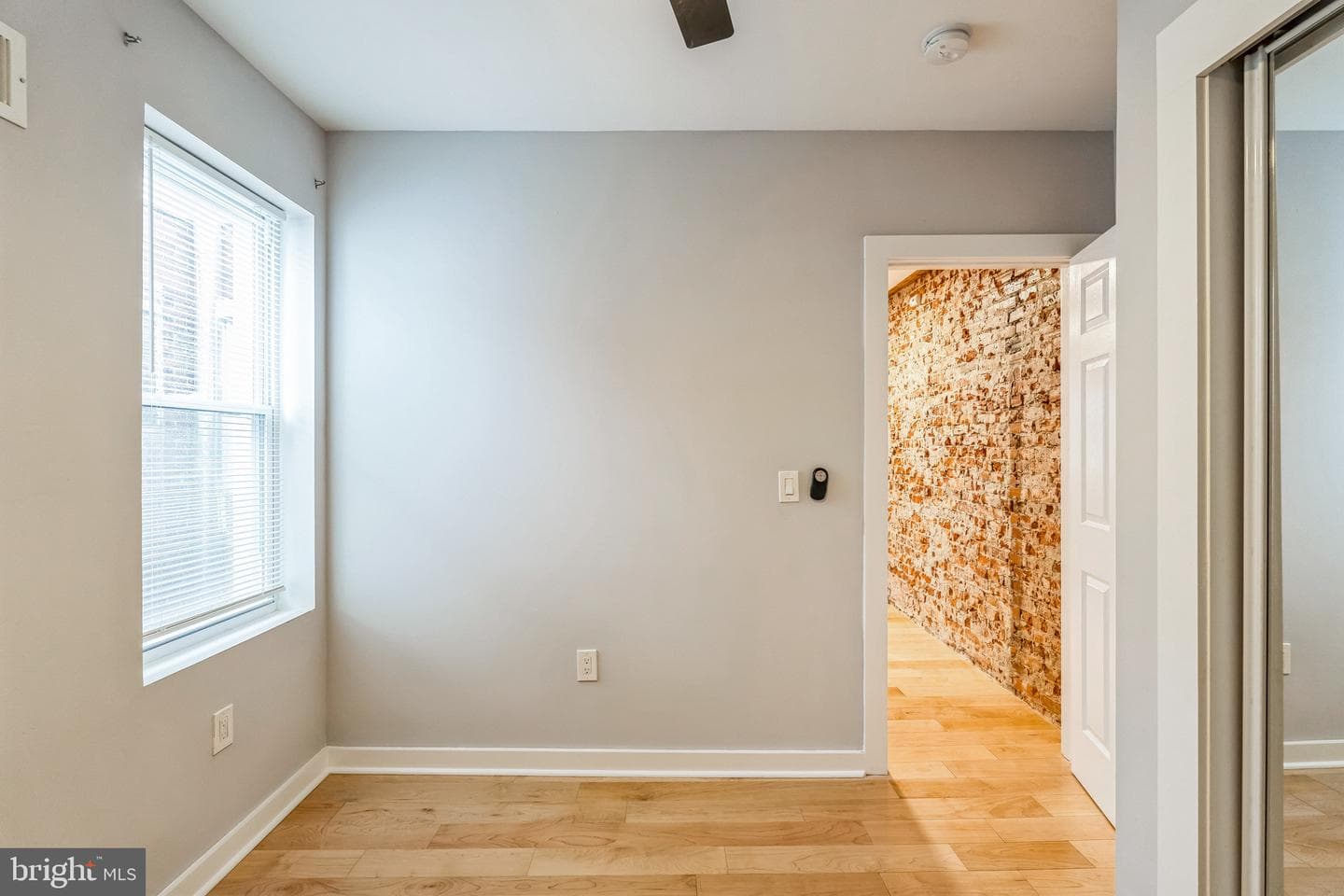 2317 Moore Street photo 23