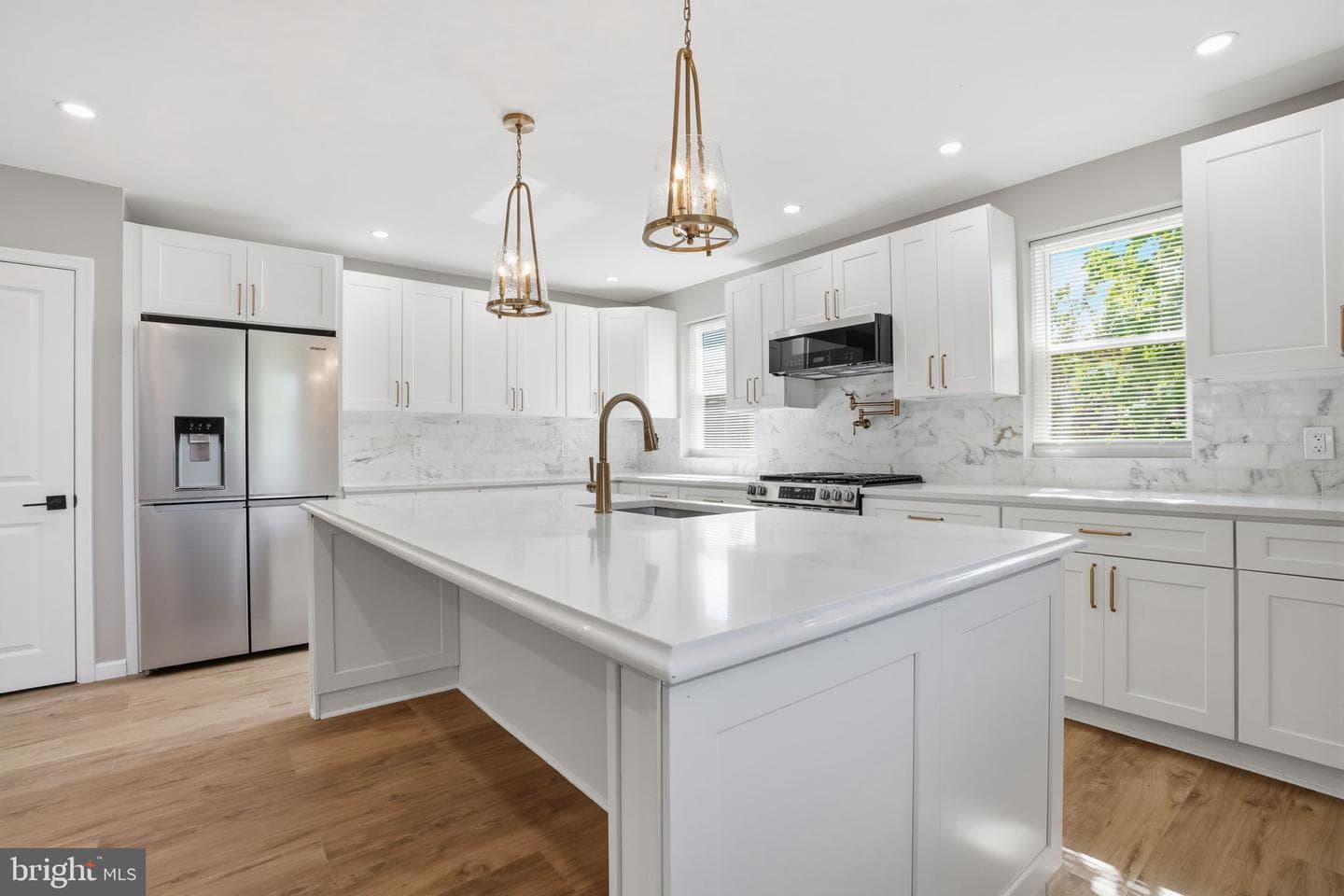 1100 E Phil Ellena Street photo 5