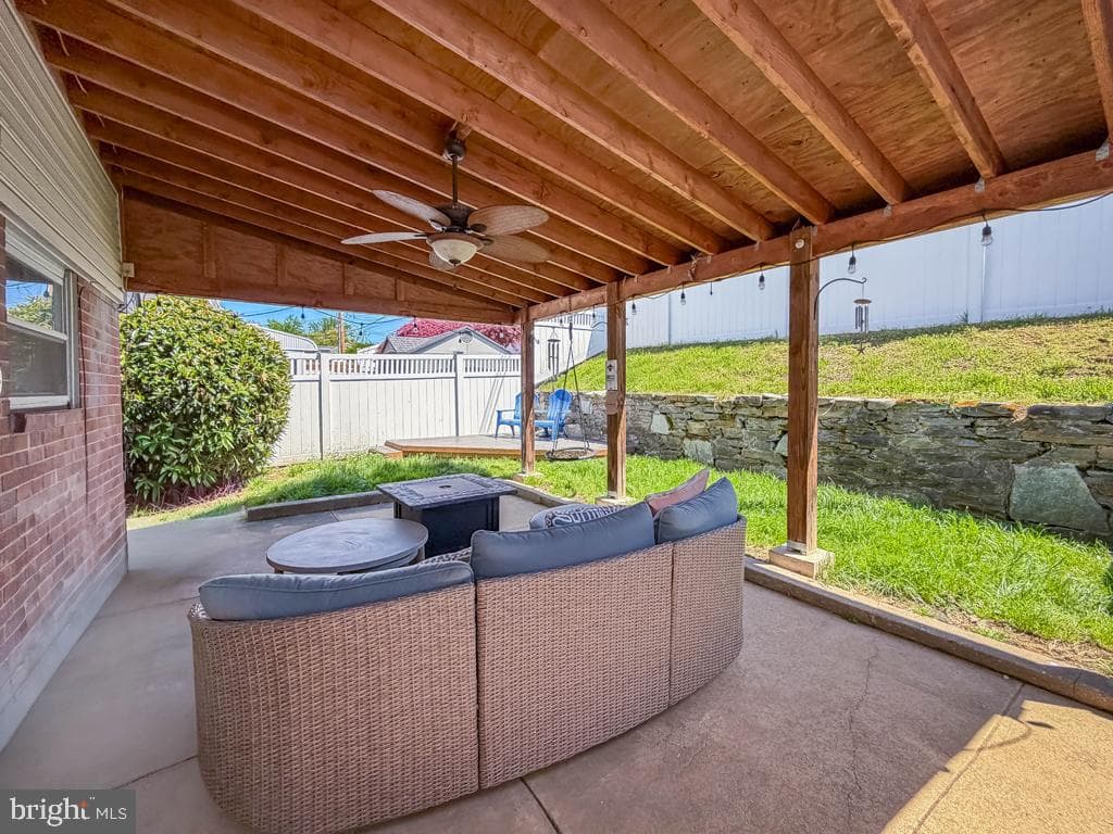 9015 Cloverly Road photo 33