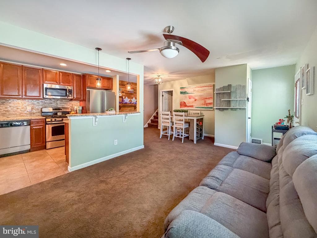 9015 Cloverly Road photo 6