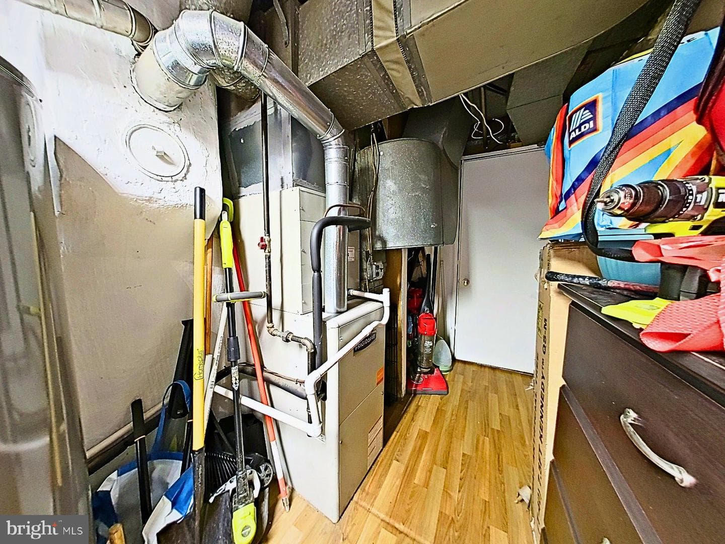 5844 Saul Street photo 29