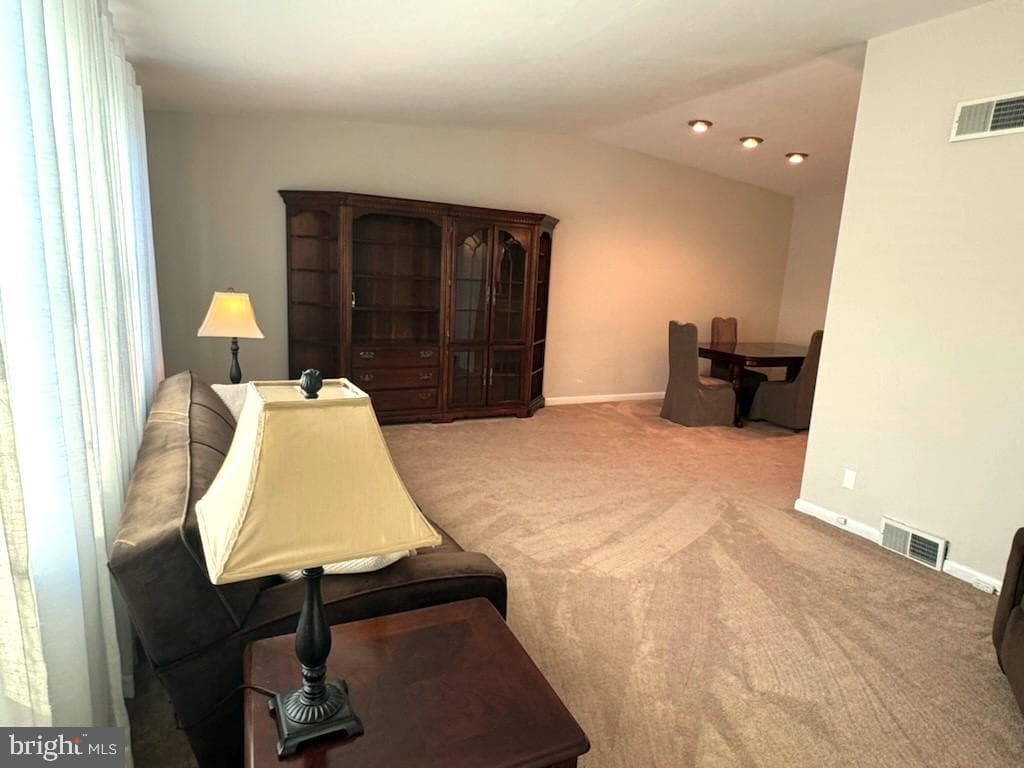 2219 Napfle Avenue photo 5