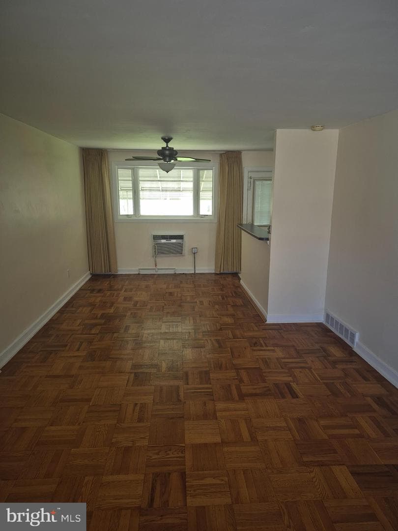 9717 Dedaker Street photo 22