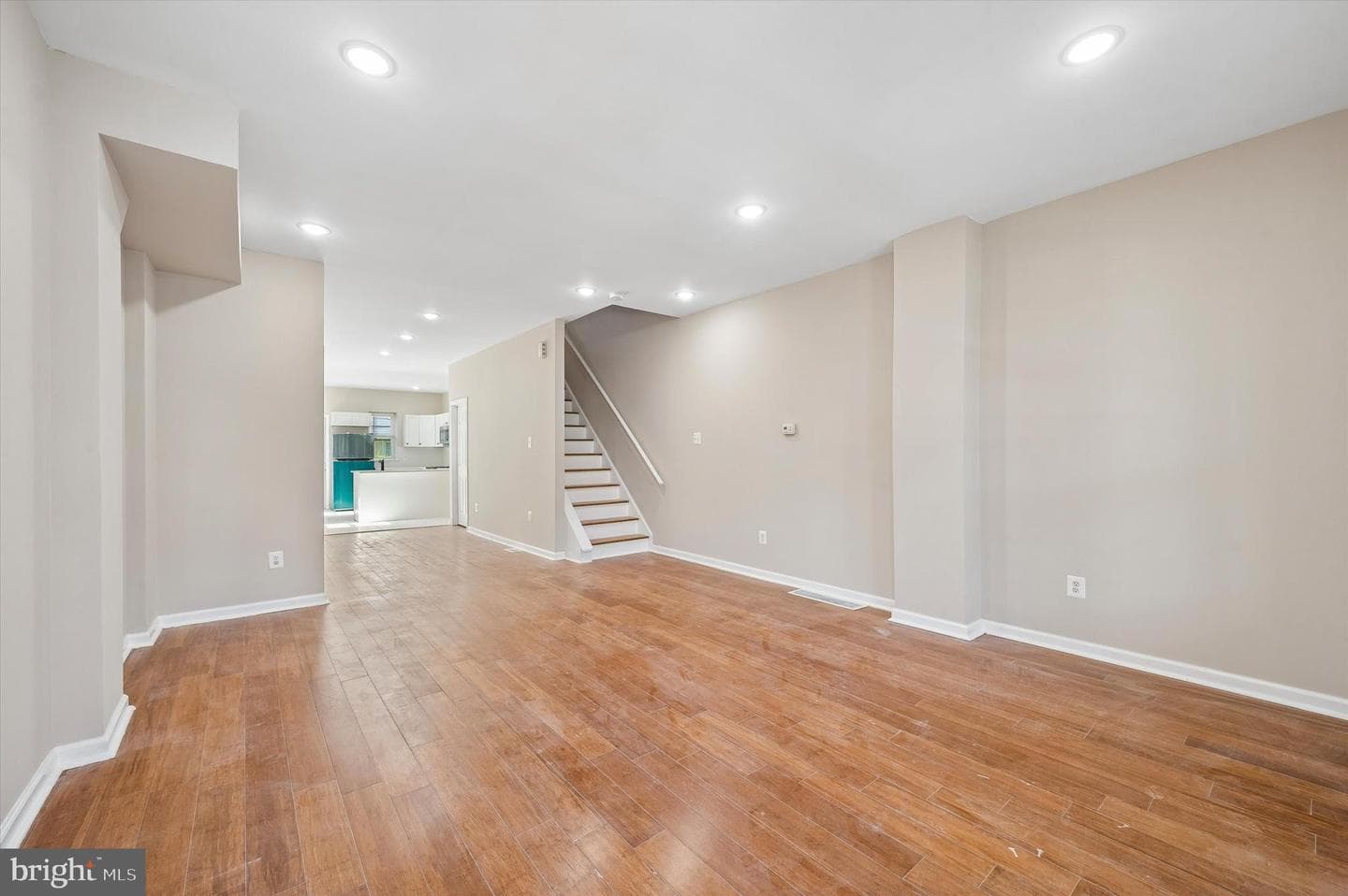 6034 Irving Street photo 4