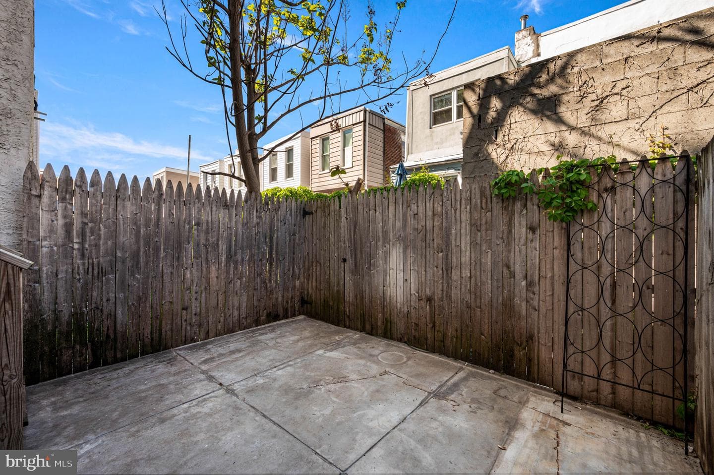 2045 Watkins Street photo 21