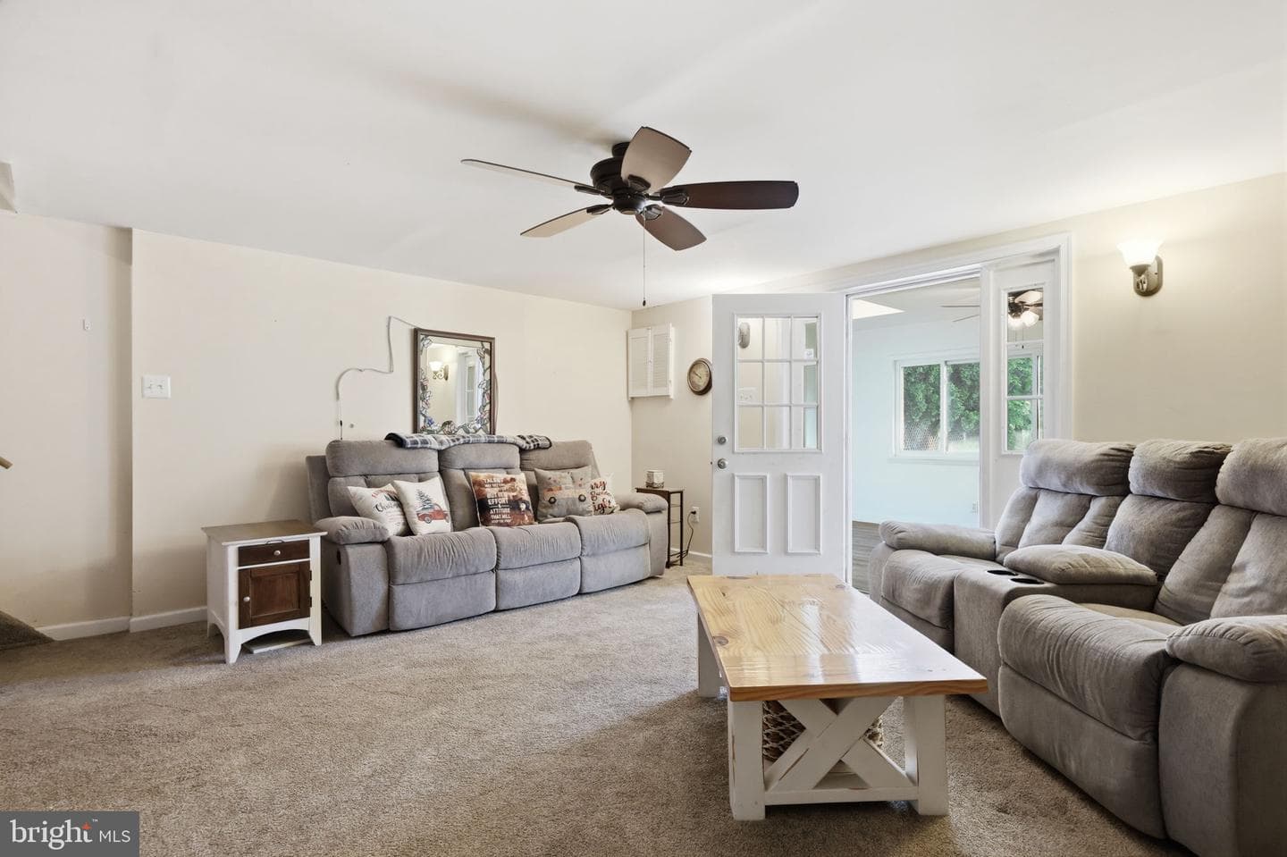 2754 Clayton Street photo 25