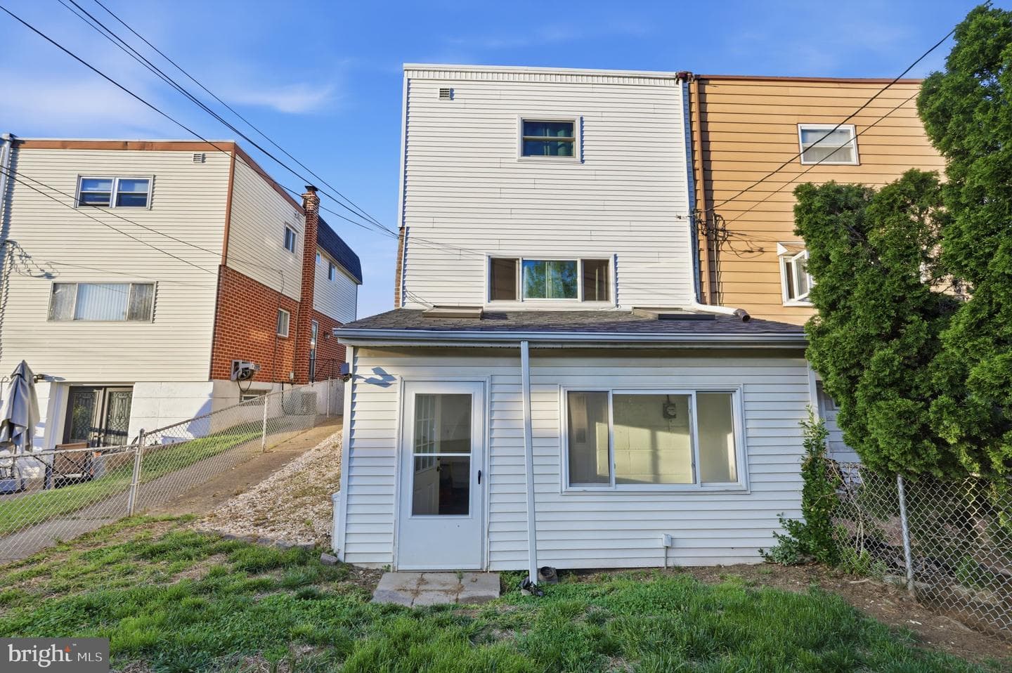 2754 Clayton Street photo 33