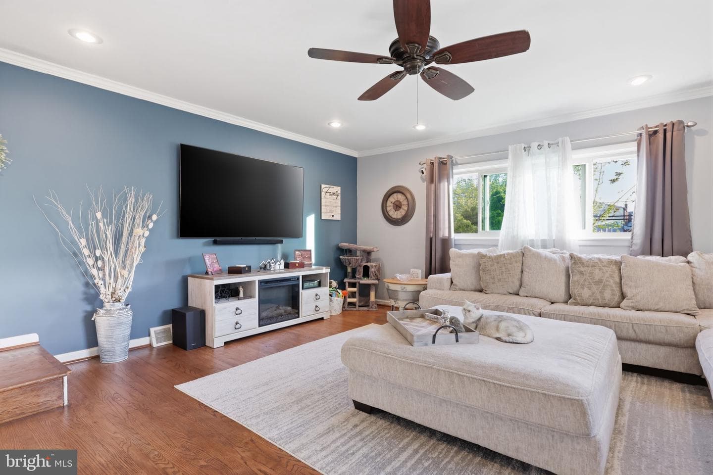 2754 Clayton Street photo 4