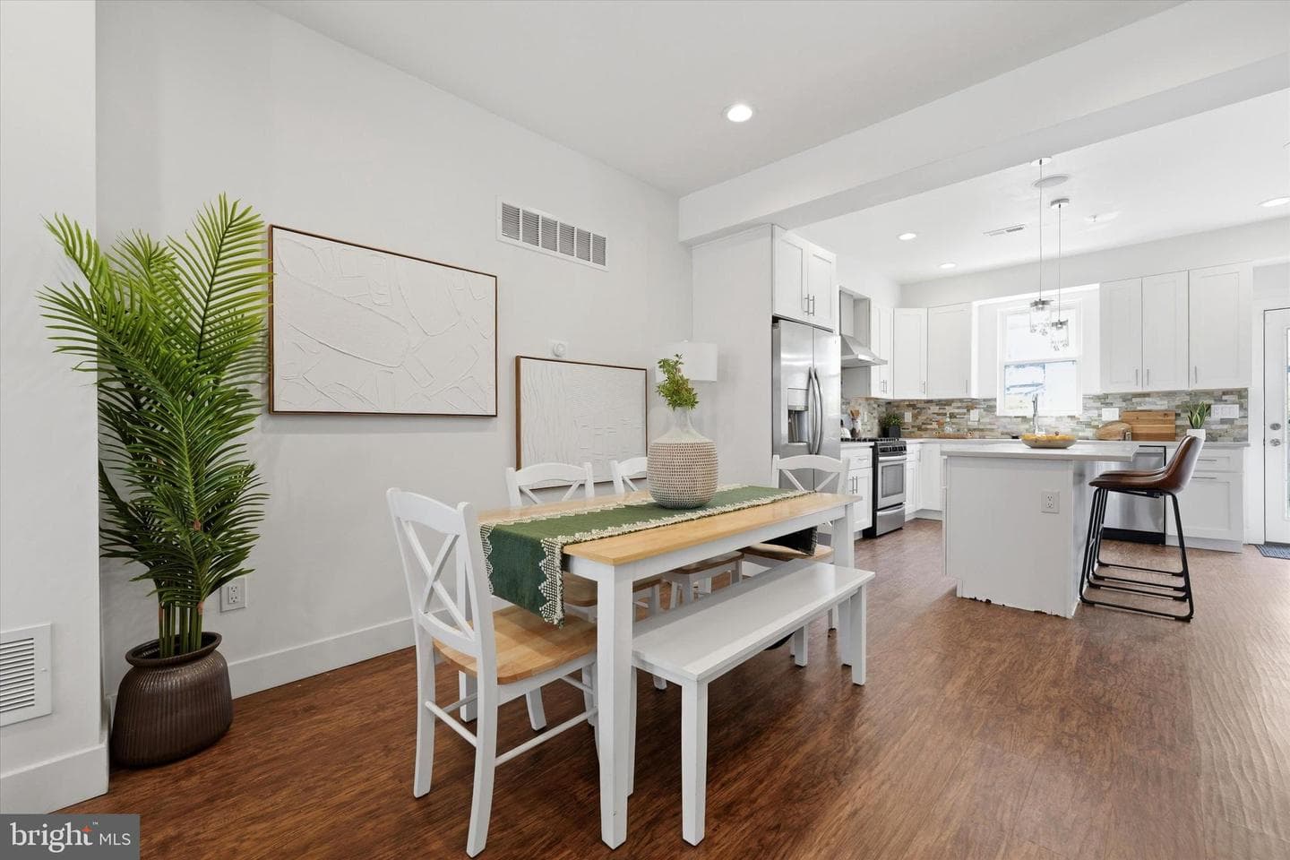 1720 Ingersoll Street photo 6
