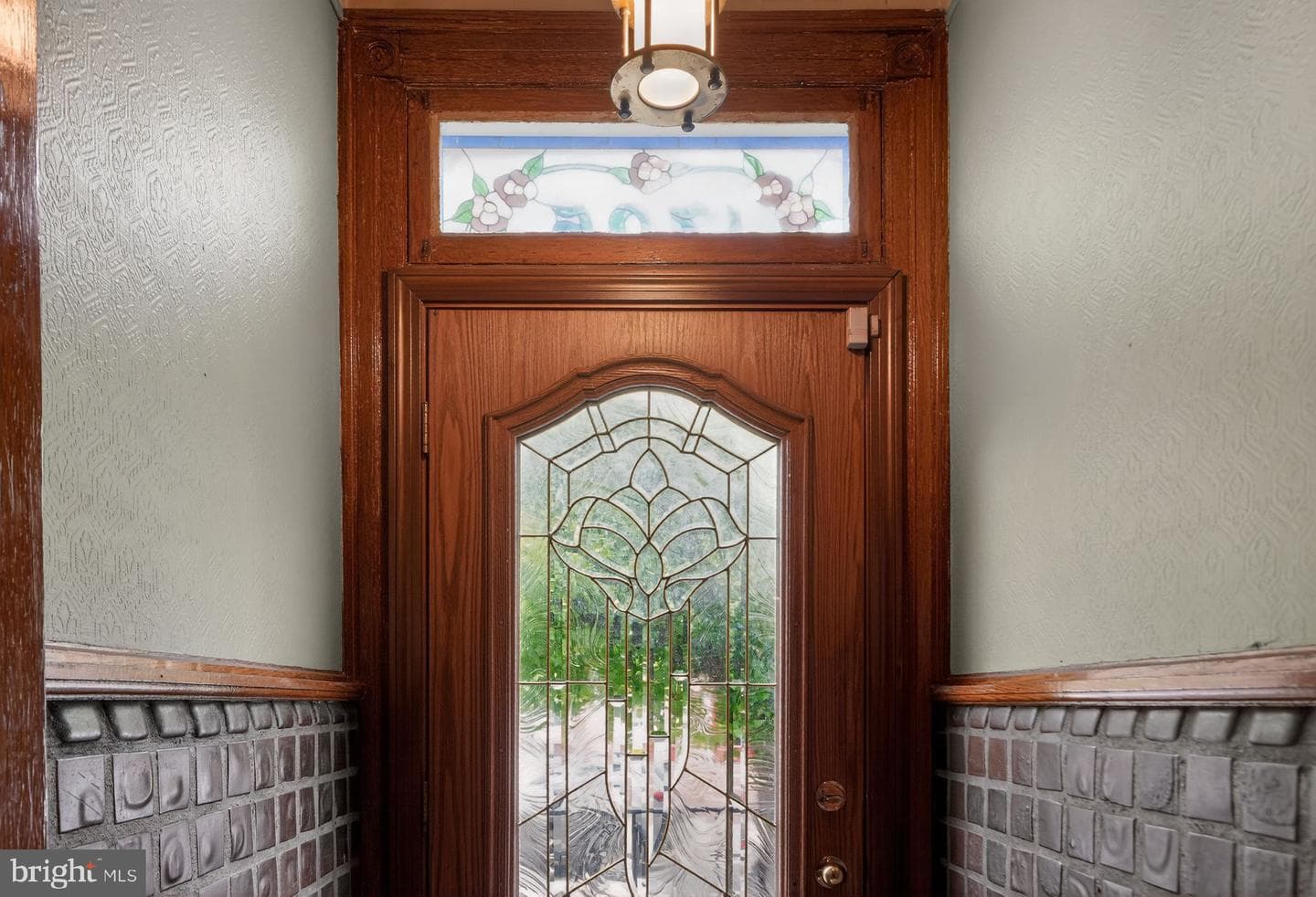 1325 E Montgomery Avenue photo 3