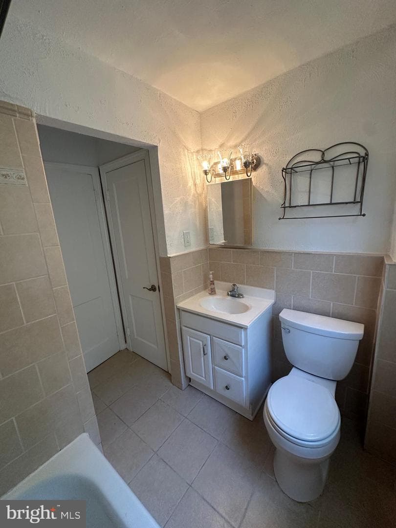 351 W Salaignac St photo 13