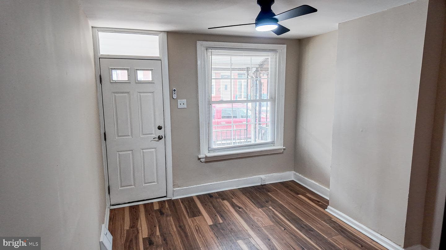 3040 Belgrade Street photo 4