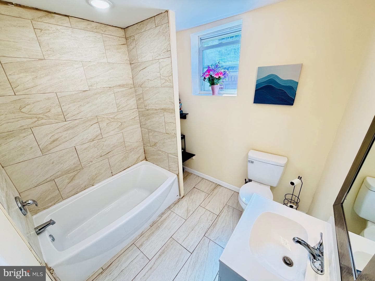 2127 W Cambria Street photo 29