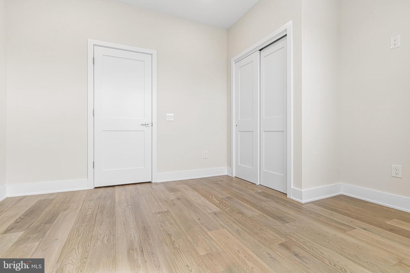 486 Shurs Lane photo 23