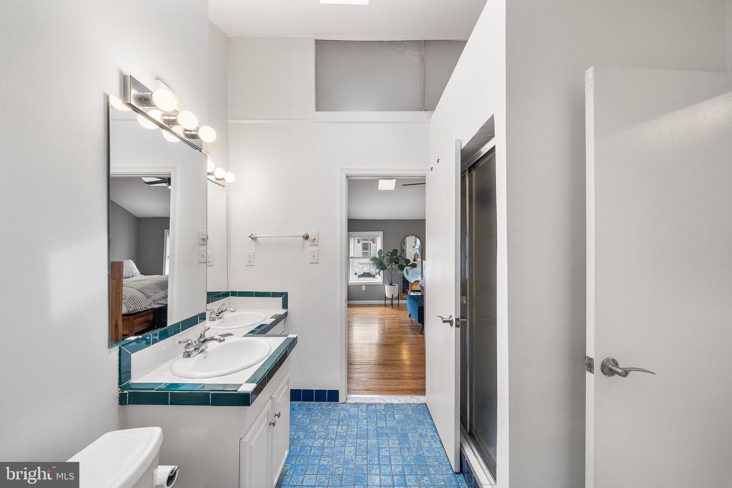 932 N Orianna Street photo 31