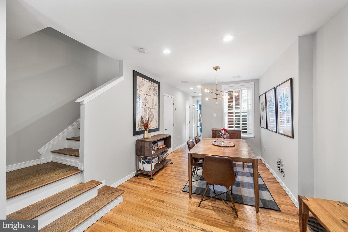 932 N Orianna Street photo 7