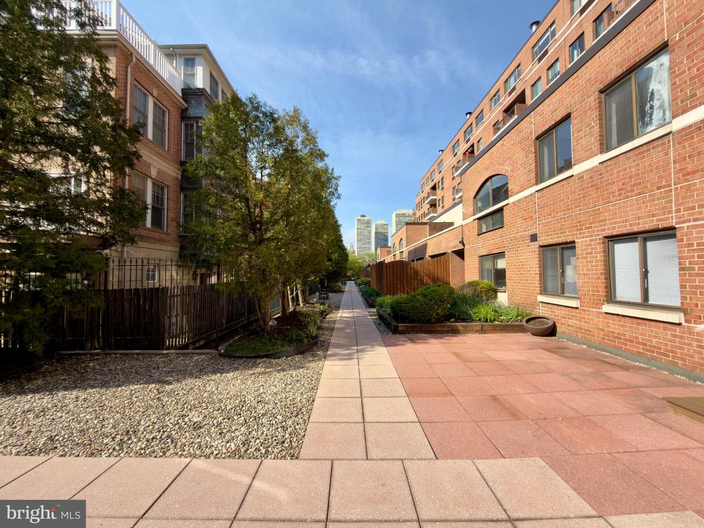 200 Lombard Street #534 photo 22