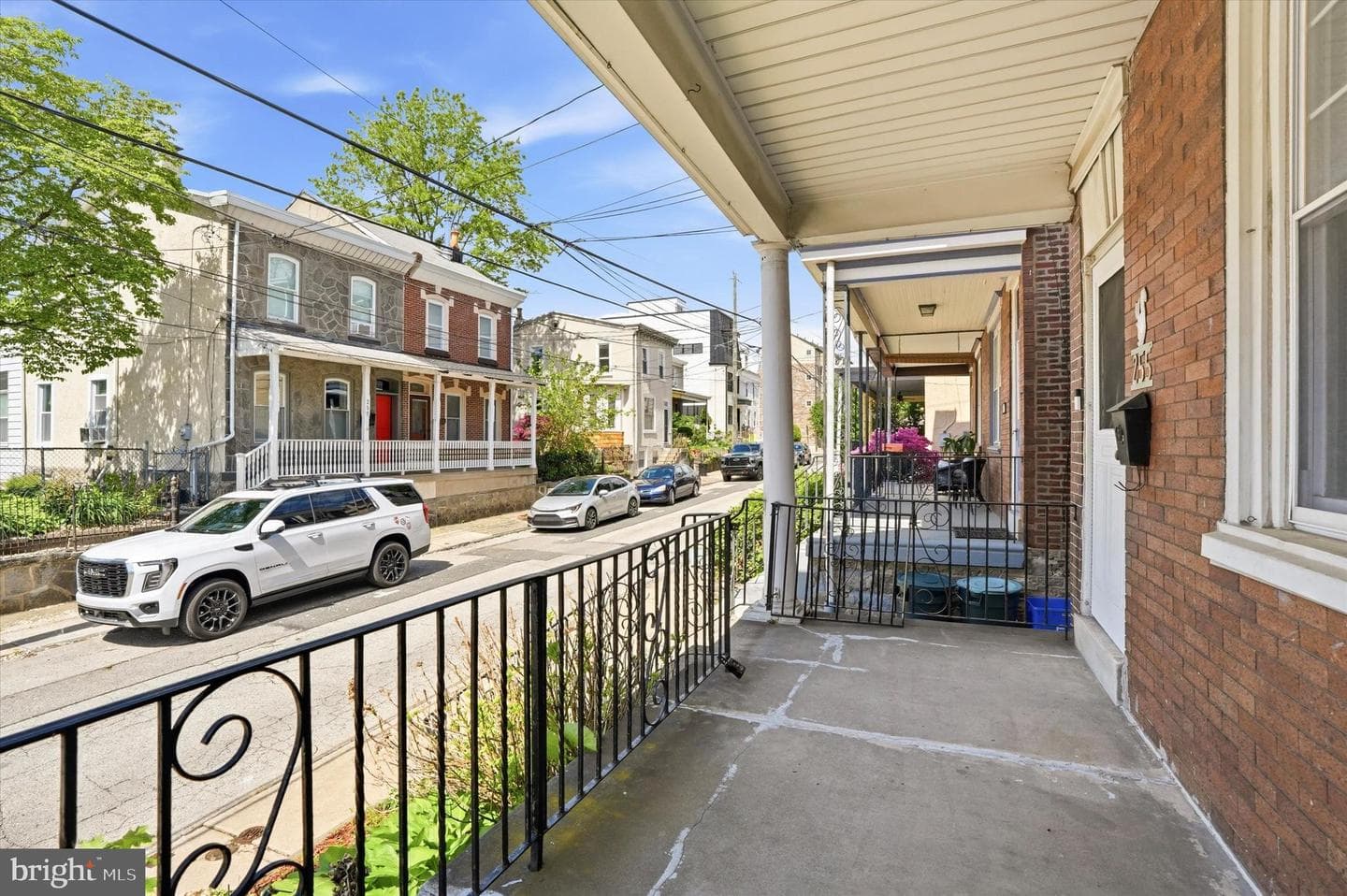 255 Dupont Street photo 3
