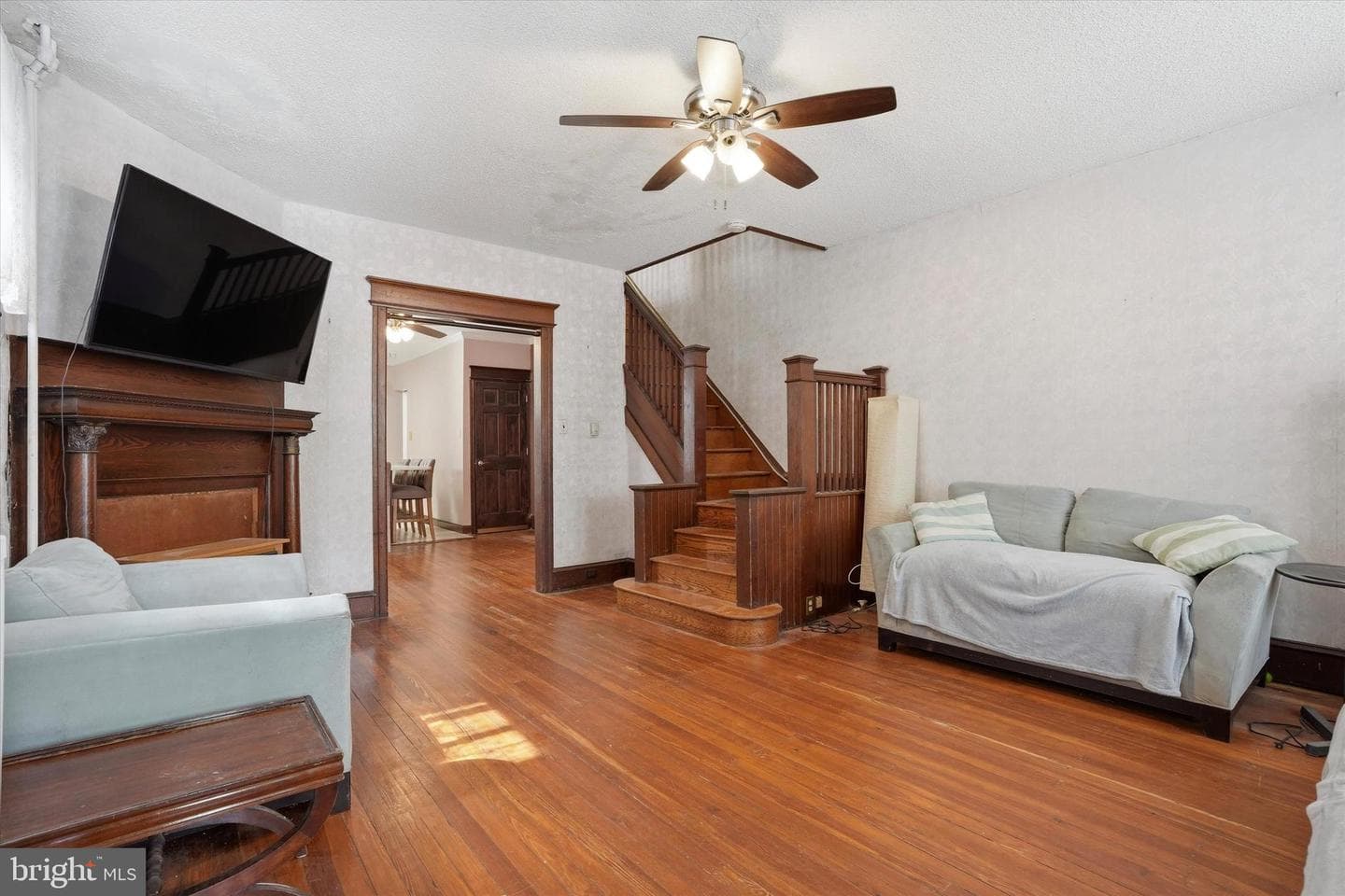 255 Dupont Street photo 4