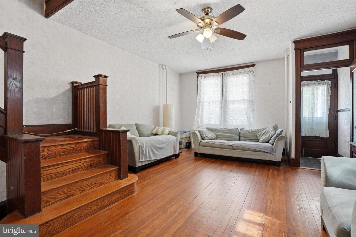 255 Dupont Street photo 7