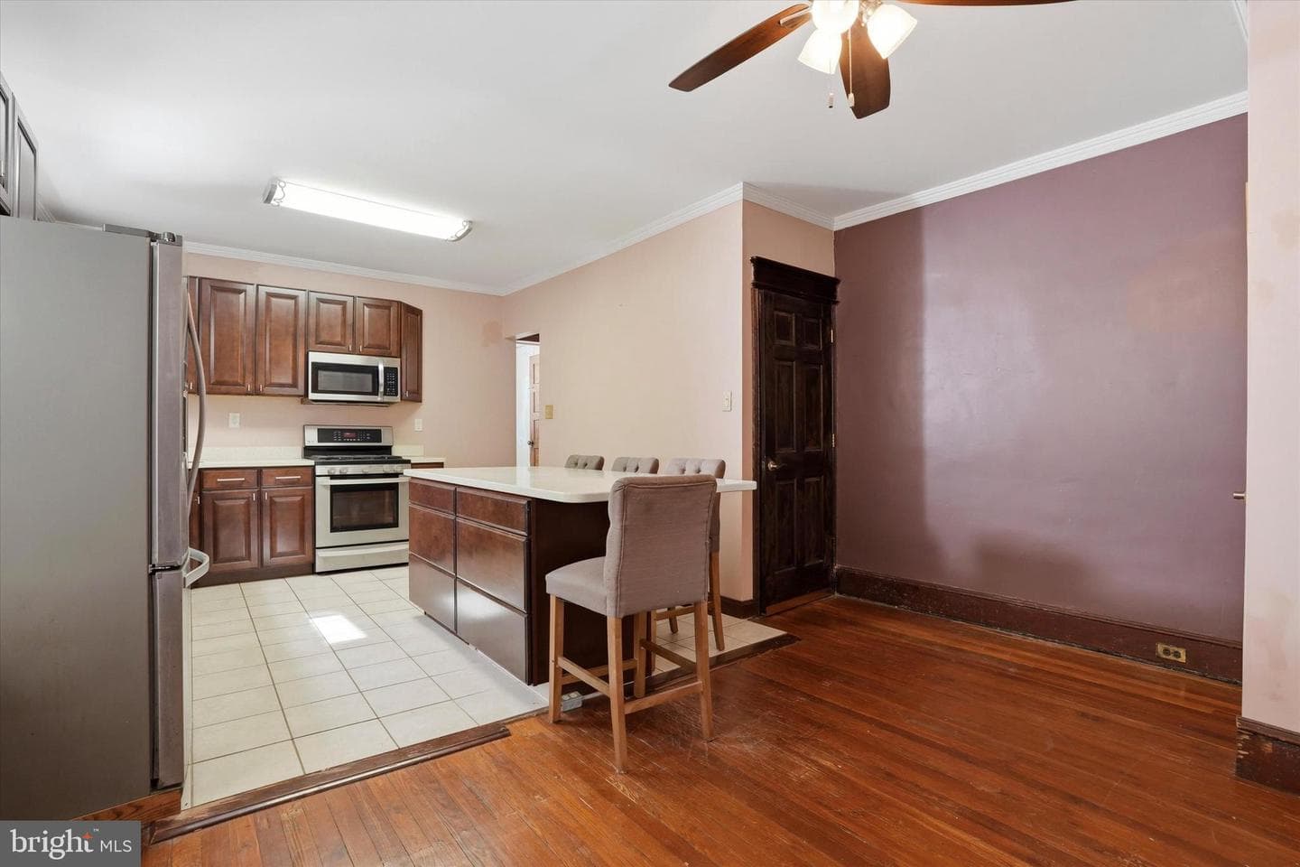 255 Dupont Street photo 9