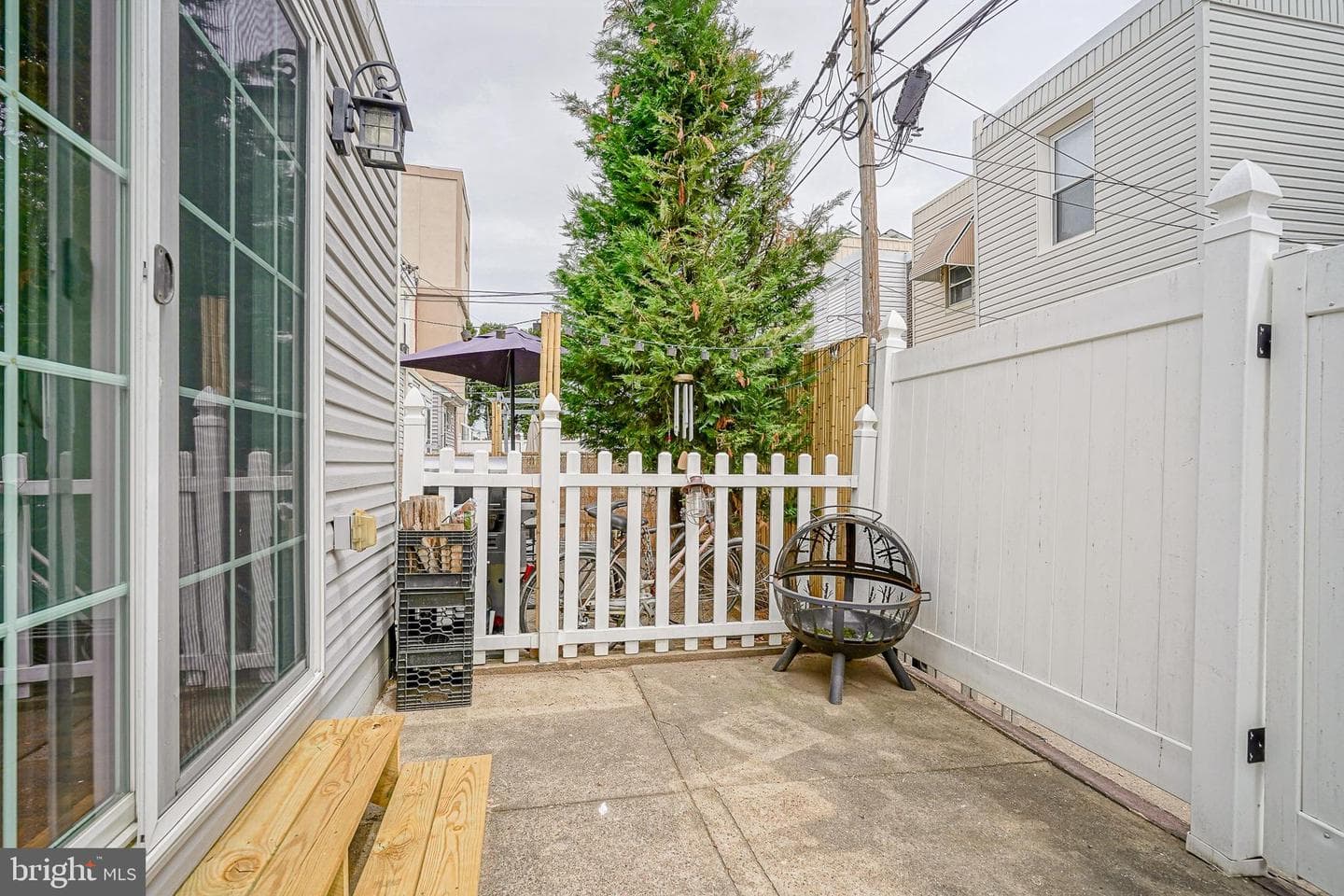 3333 Livingston Street photo 9