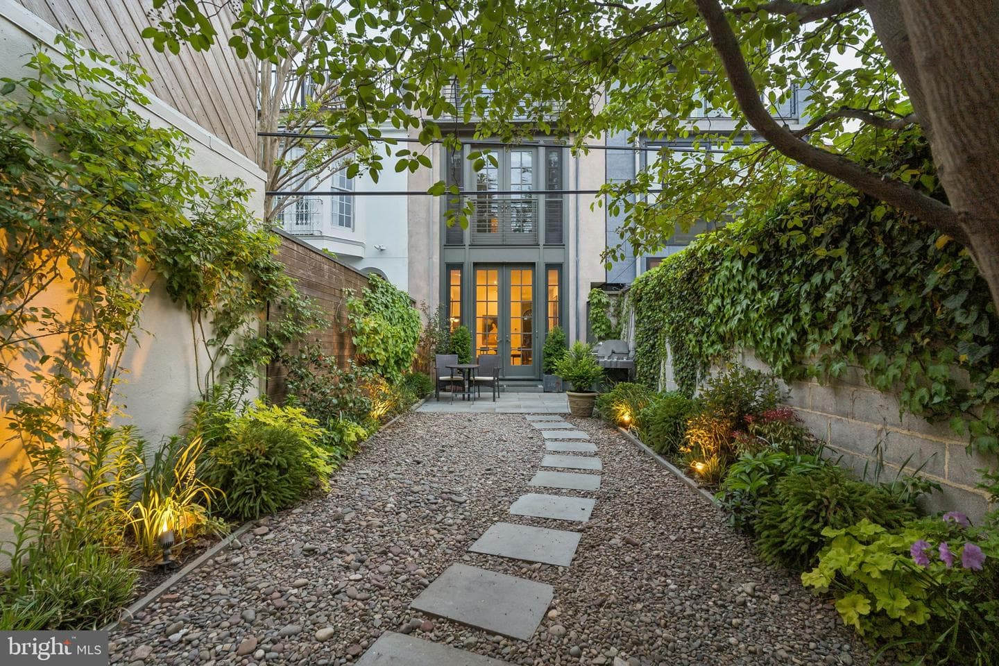 2415 Pine Street photo 23