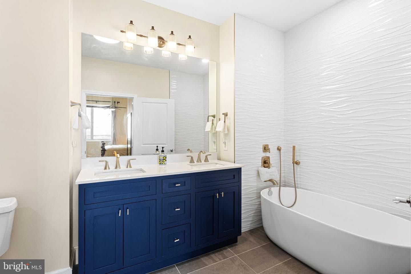 901 N Penn Street #r2401 photo 19