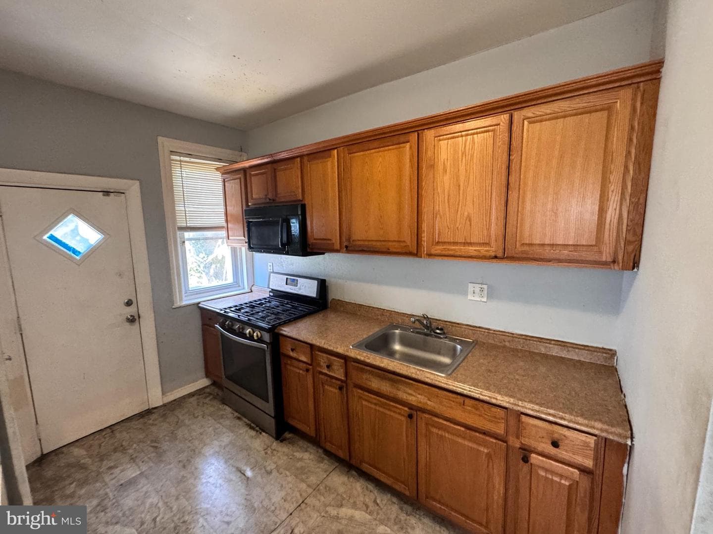 314 N Robinson Street photo 7