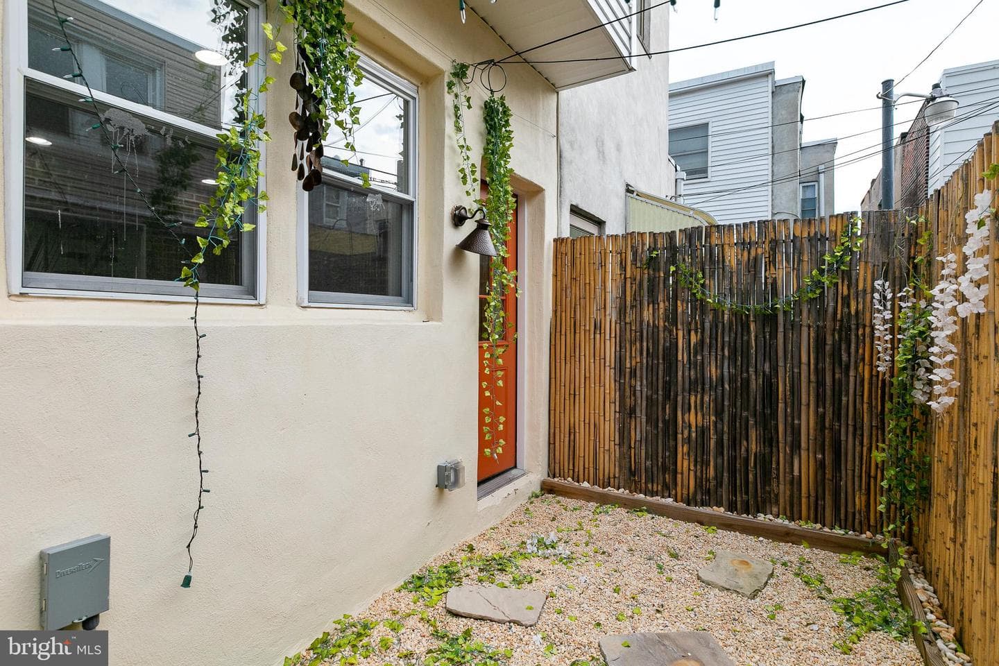 1903 S Warnock Street photo 32