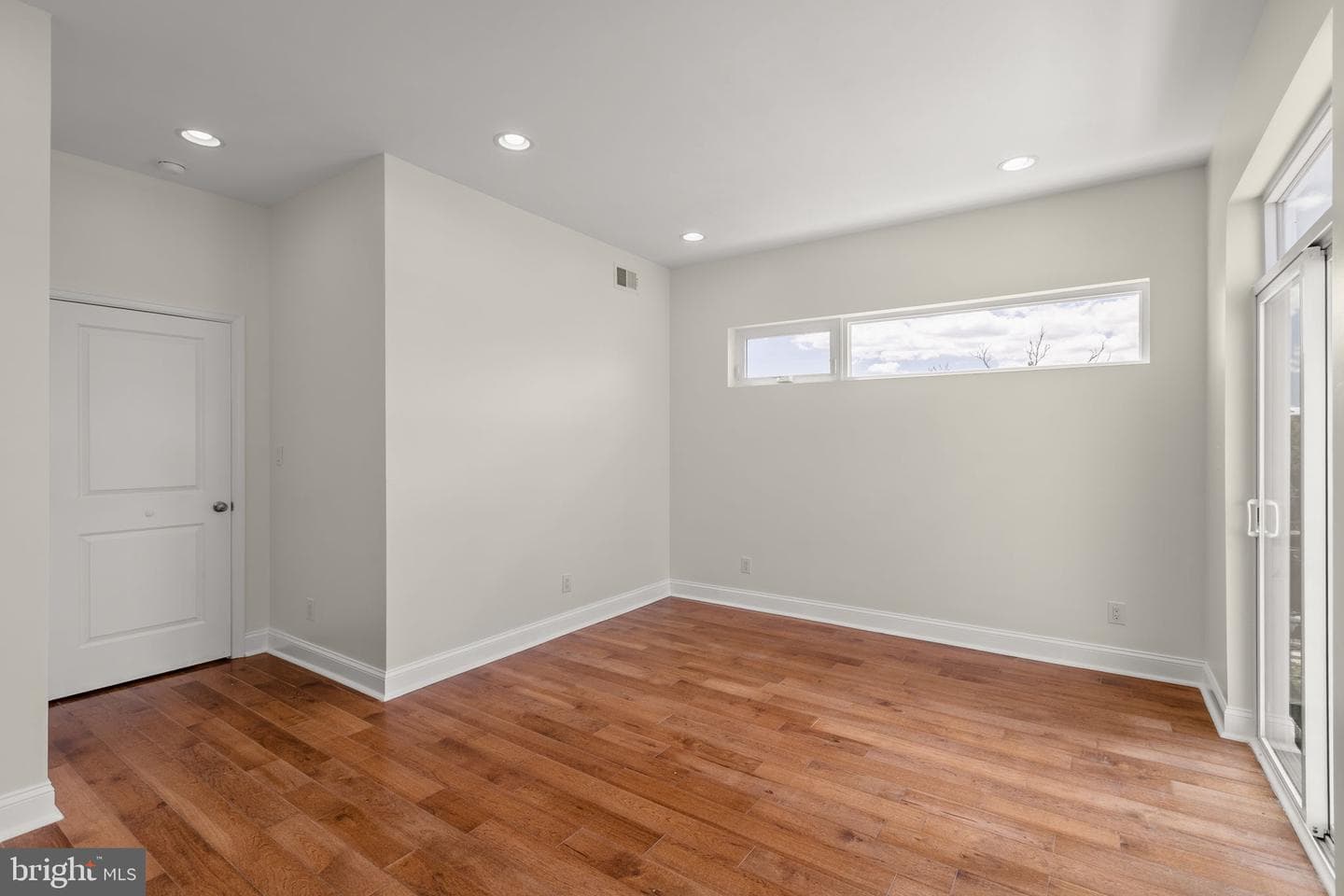 1222 N Myrtlewood Street photo 30