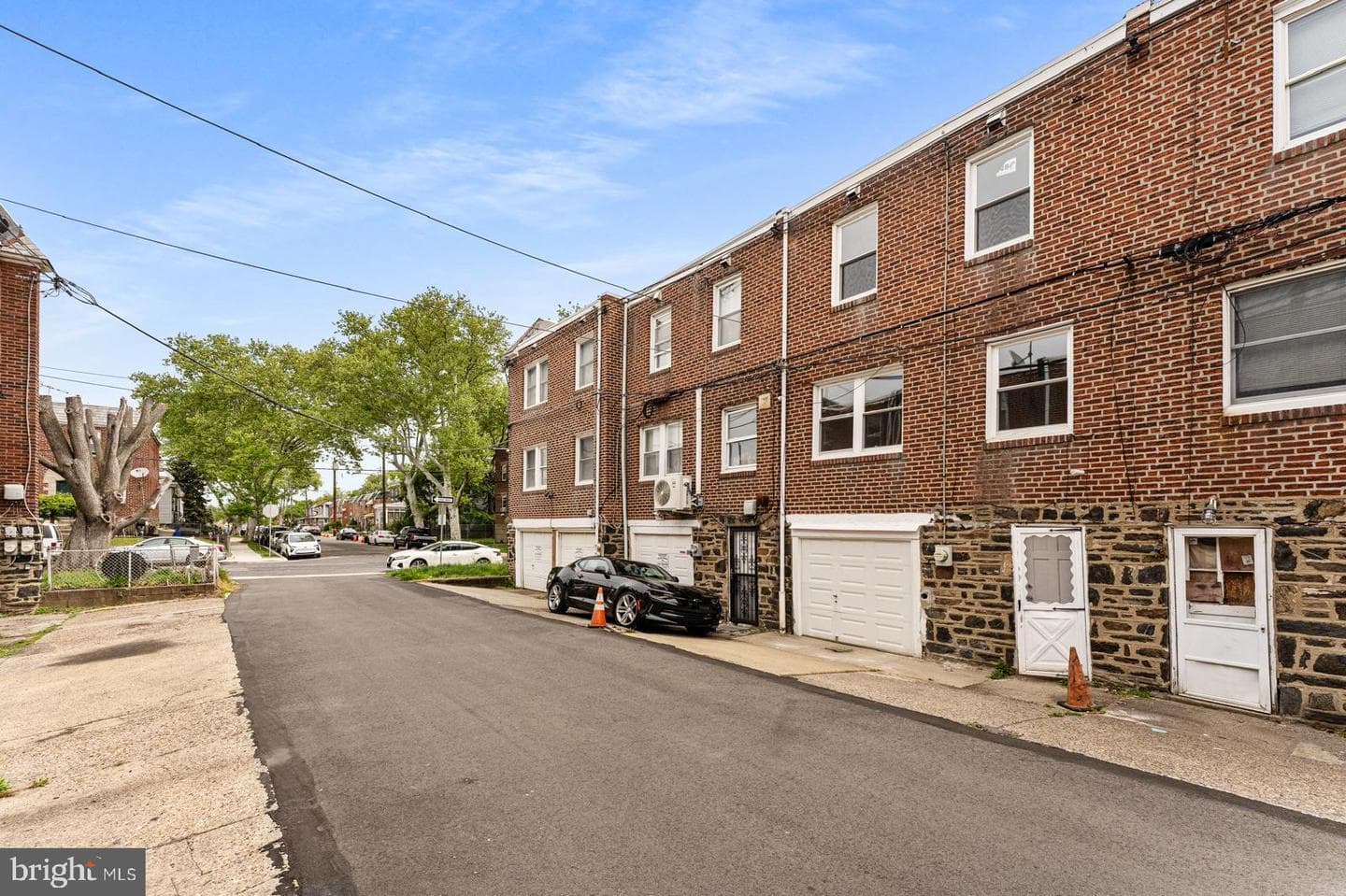 5946 Bennington Street photo 28