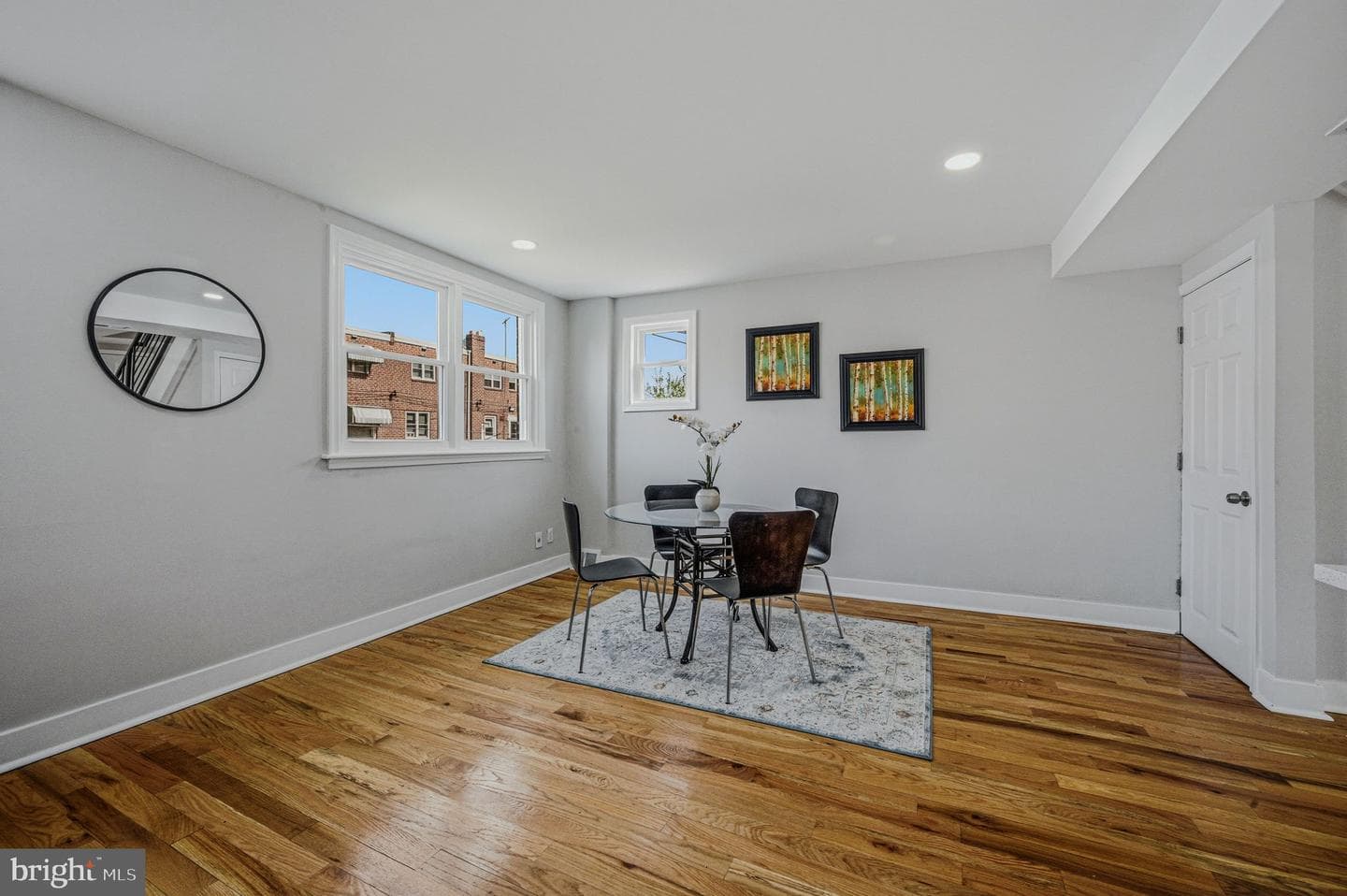 7525 Dickens Place photo 12