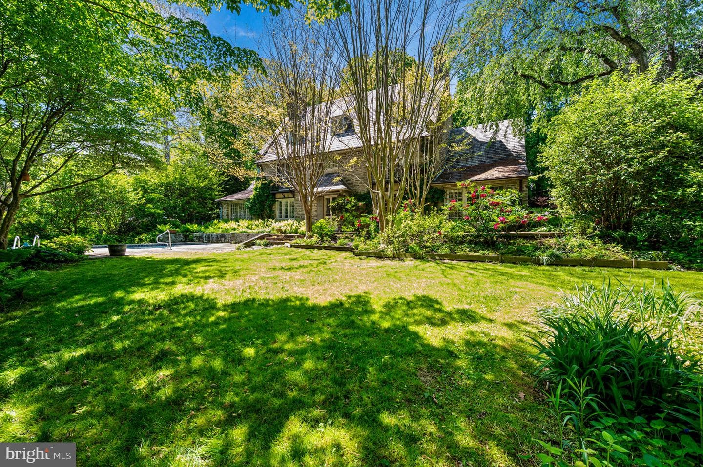 7700 Lincoln Drive photo 37