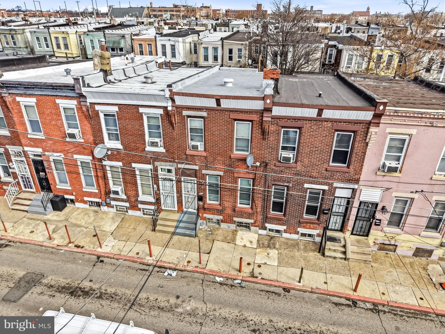 3427 N Lee Street photo 3