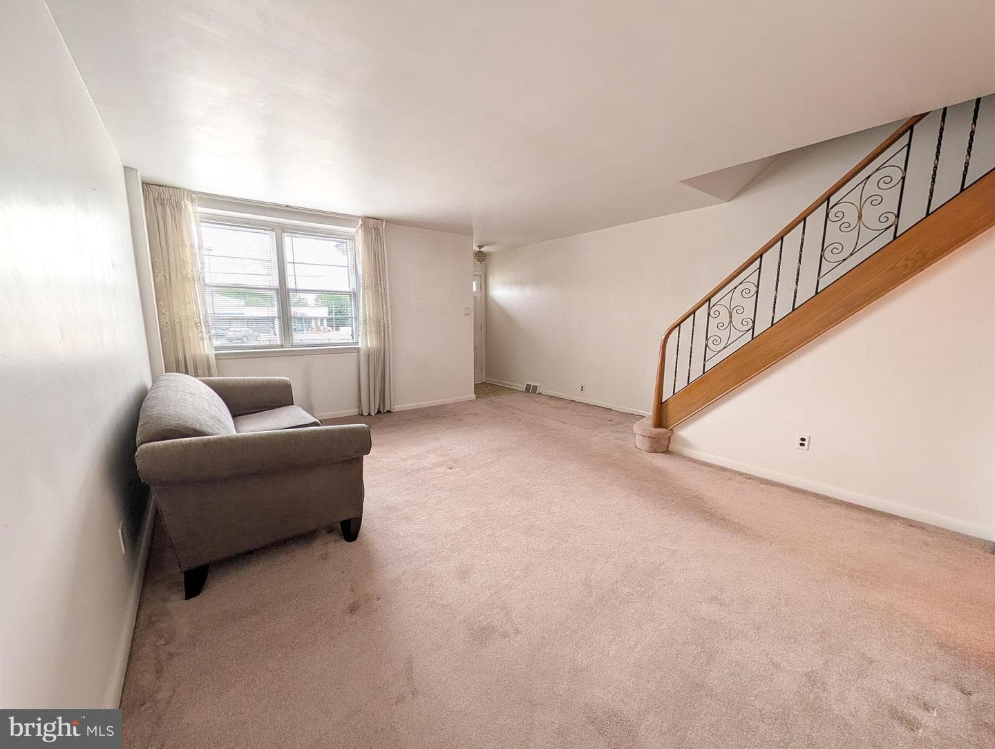 112 W Cheltenham Avenue photo 5