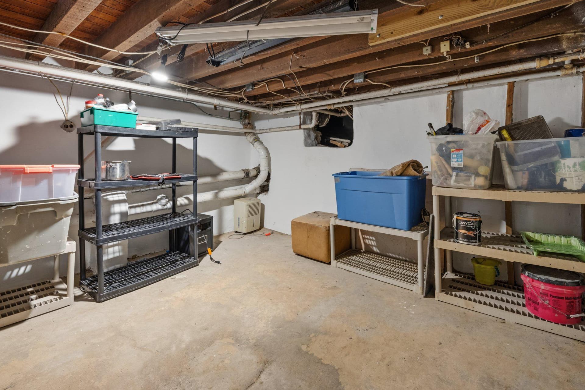 3693 Calumet Street photo 30
