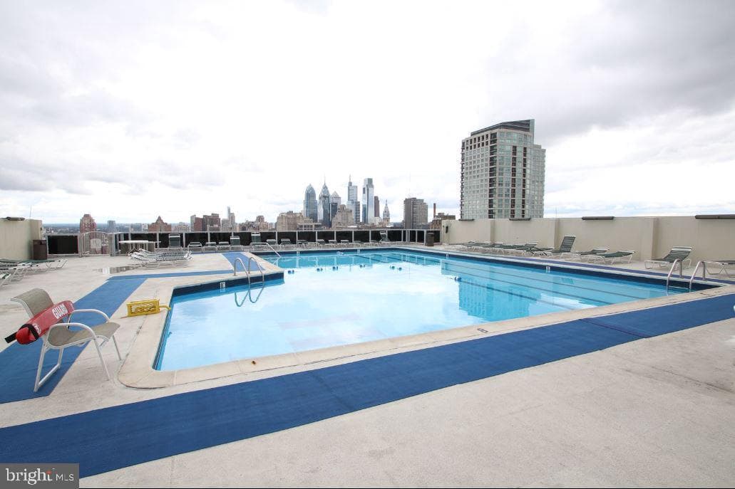 604 S Washington Square #2809 photo 17
