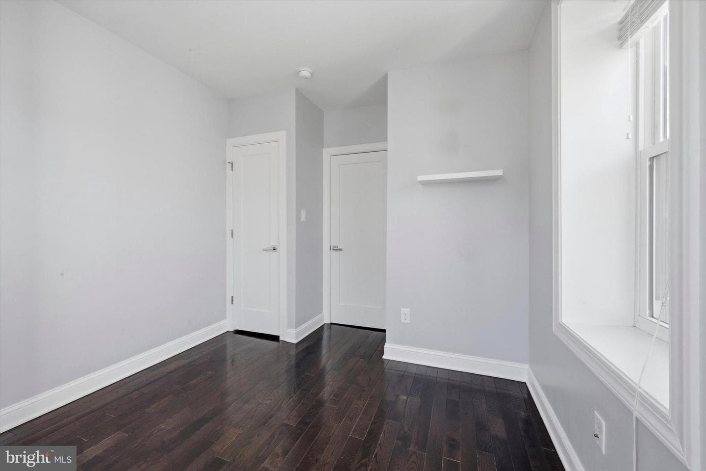 308 Roseberry Street photo 9