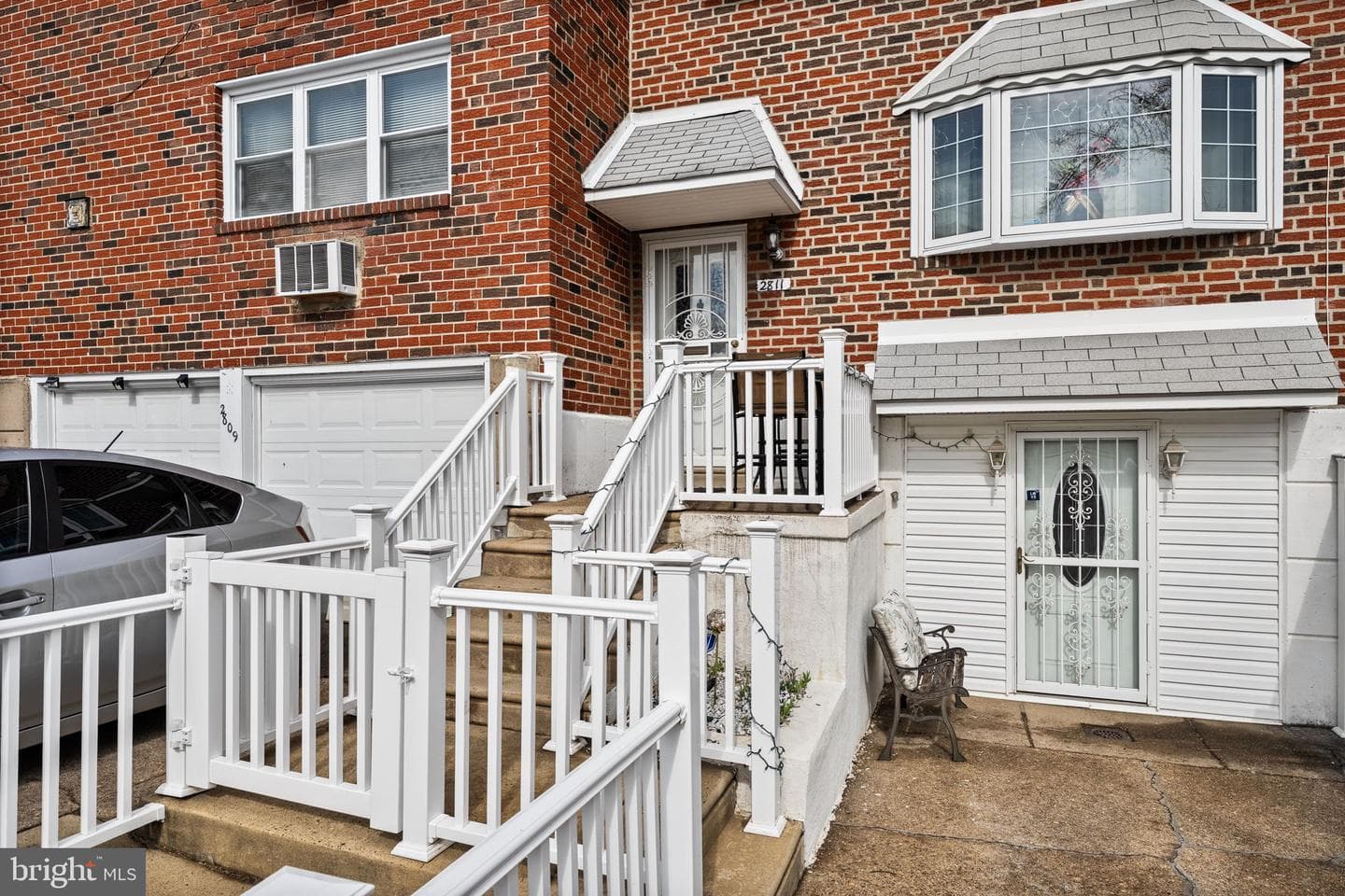 2811 Ryerson Place photo 3