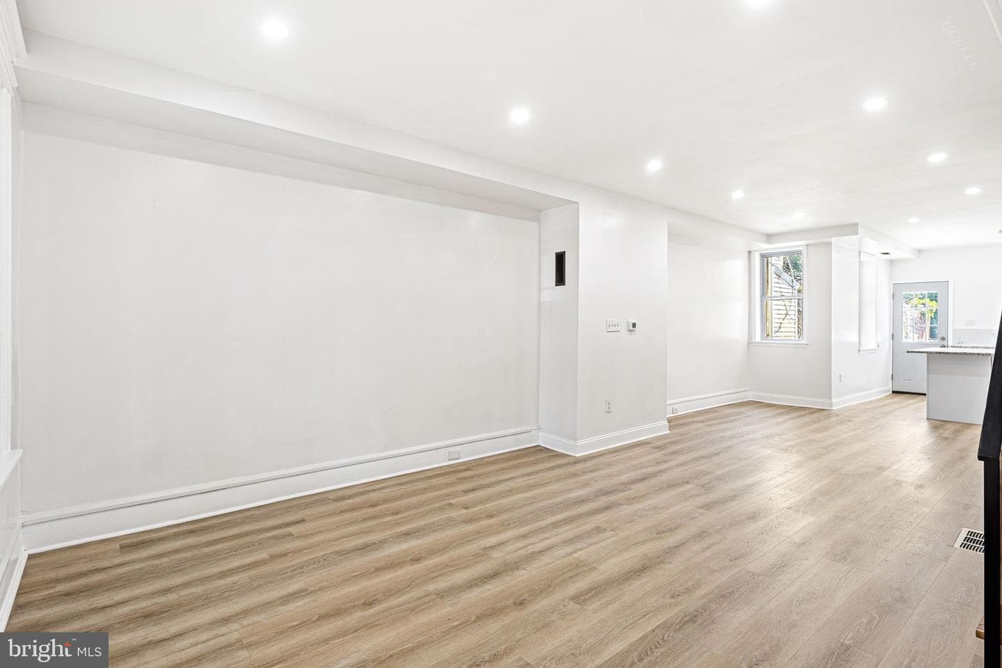 5520 Greenway Avenue photo 5