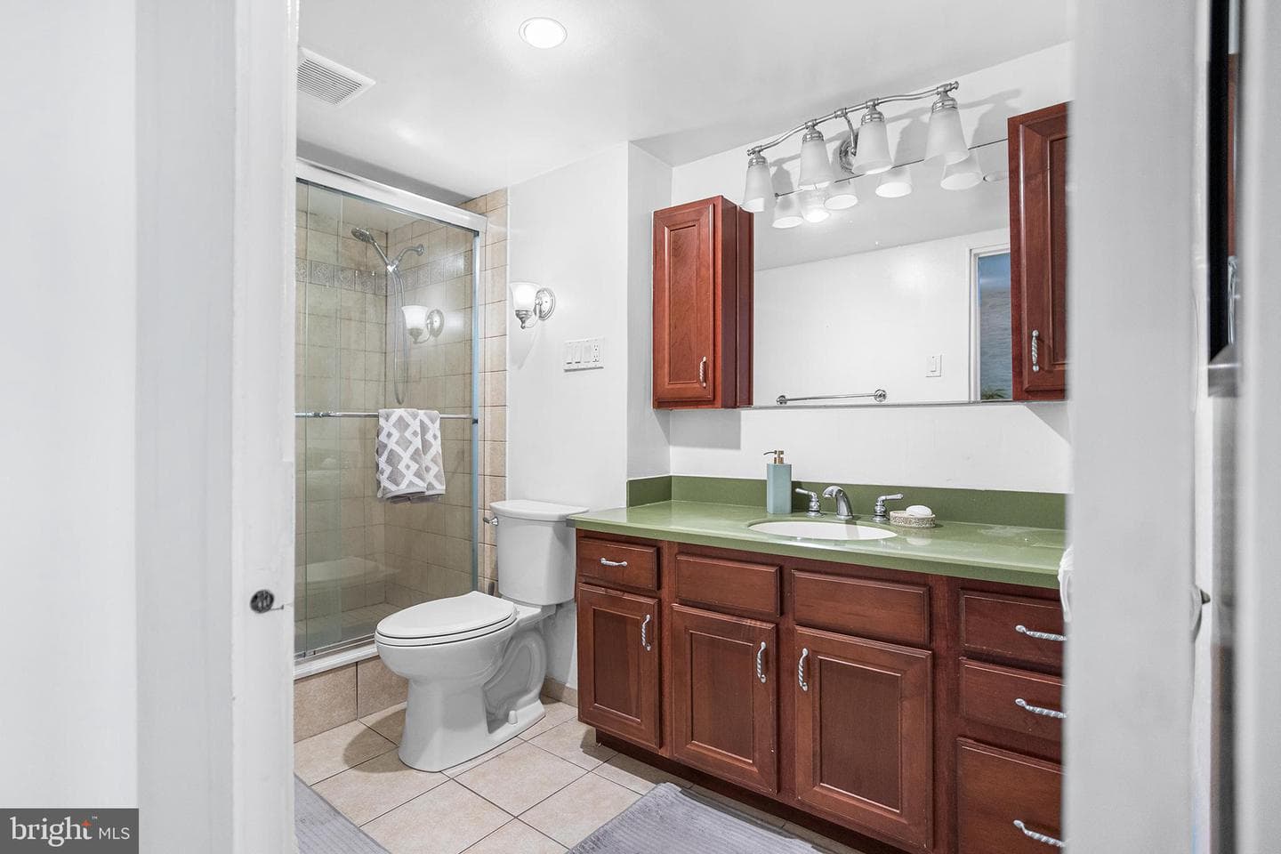 604 S Washington Square #2311 photo 11