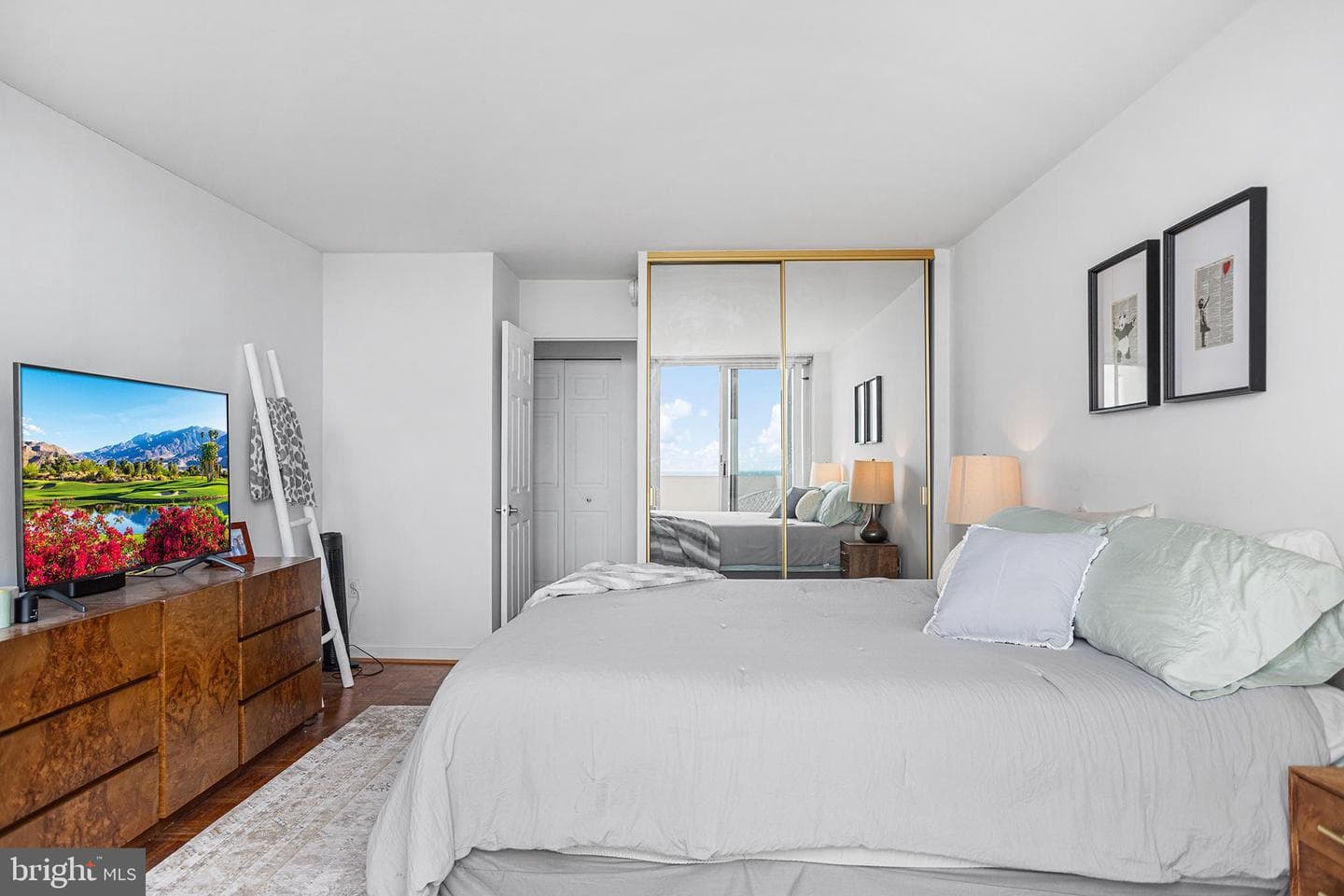 604 S Washington Square #2311 photo 14