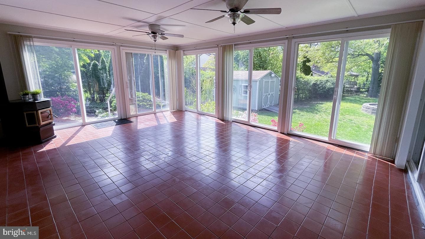924 Clyde Lane photo 22