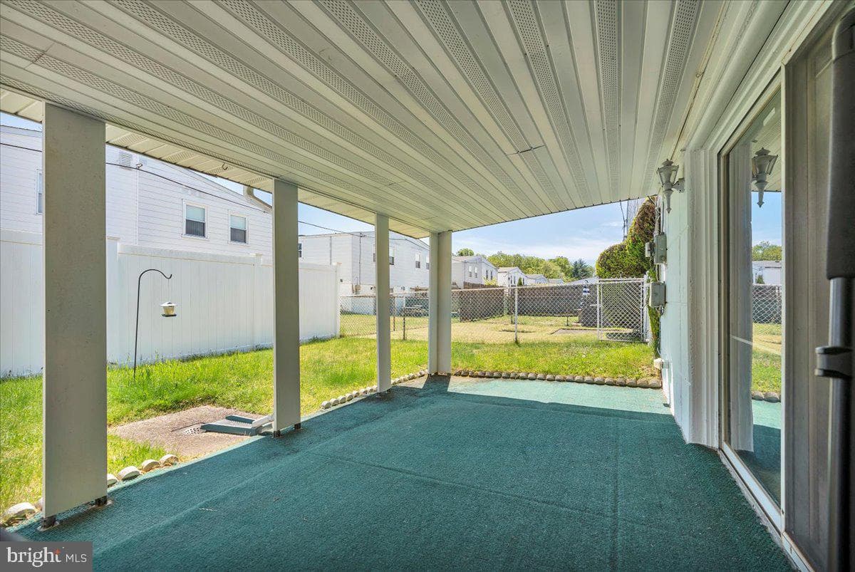 9825 Clark Street photo 26