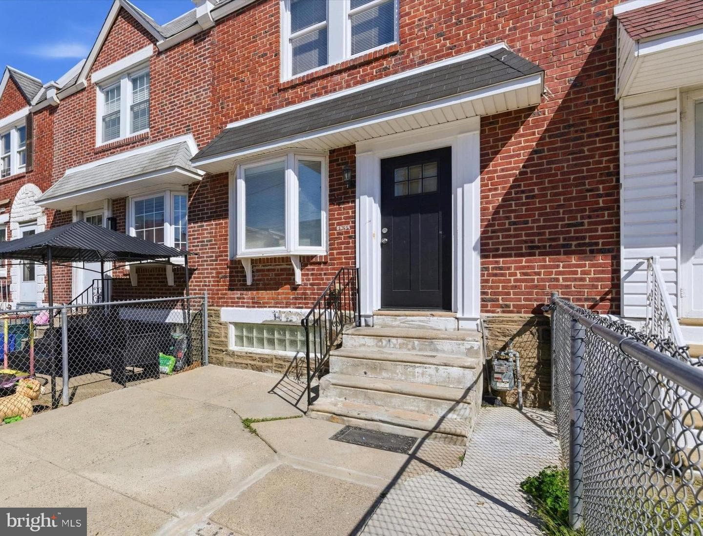 5859 Sylvester Street photo 16