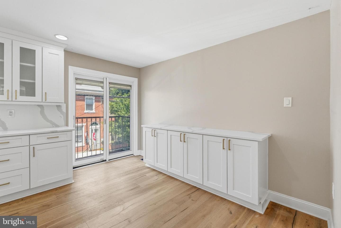 913 N Lawrence Street photo 31