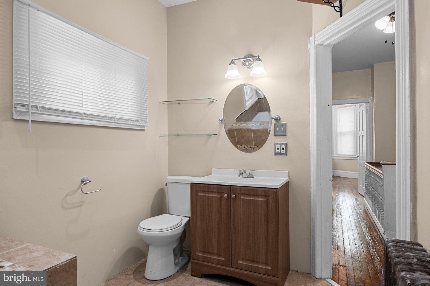 1241 W Silver Street photo 21