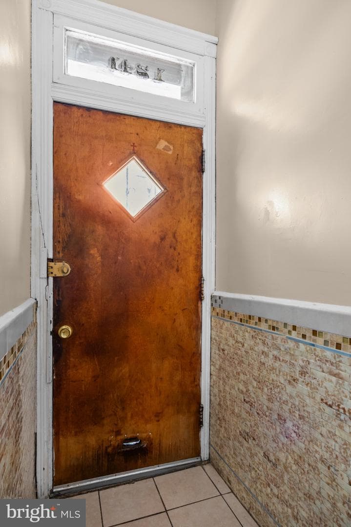 1241 W Silver Street photo 5